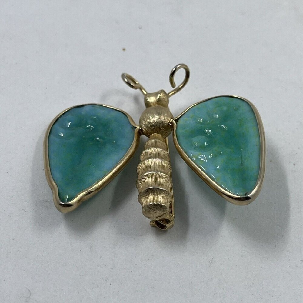 Weiss Brushed Gold-tone Butterfly w Faux Jade Molded Green Glass Wings‎ 1960s - Picture 3 of 12